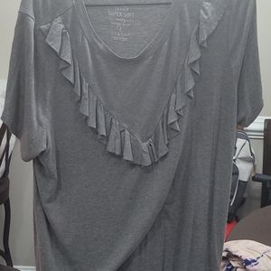 Grey torrid shirt